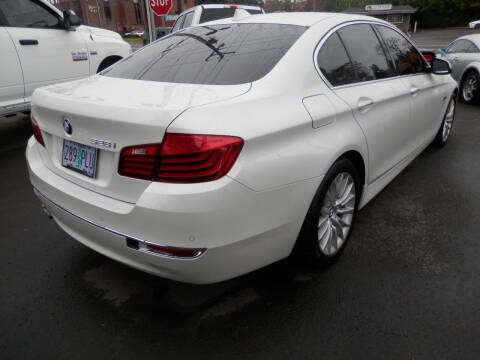 2016 BMW 5 Series 528i