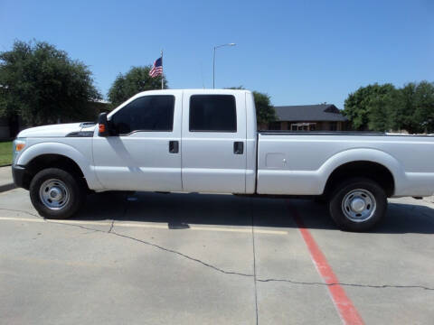 2011 Ford F-250 Super Duty for sale at AUTO FLEET REMARKETING, INC. in Van Alstyne TX