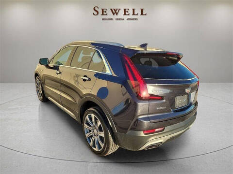 2023 Cadillac XT4 Premium Luxury