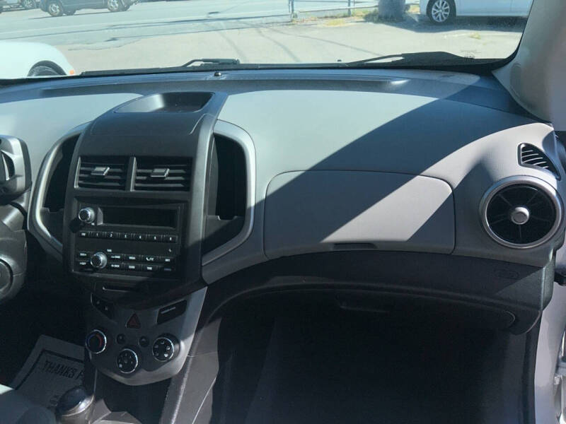2015 Chevrolet Sonic LS Manual