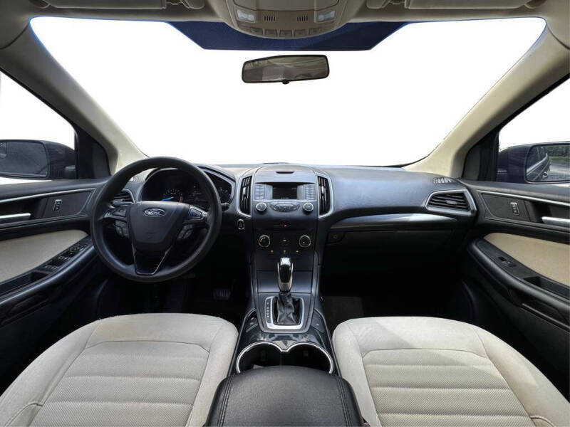 2016 Ford Edge SE