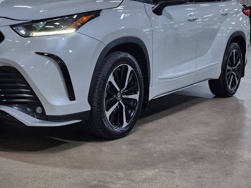 2022 Toyota Highlander XSE
