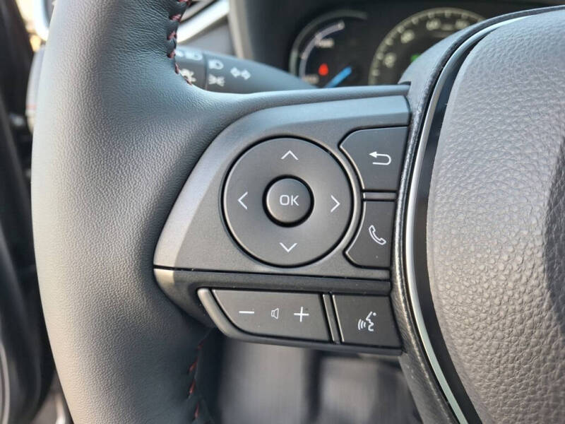 2025 Toyota RAV4 Plug-in Hybrid SE