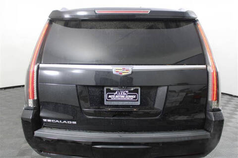 2018 Cadillac Escalade ESV Luxury