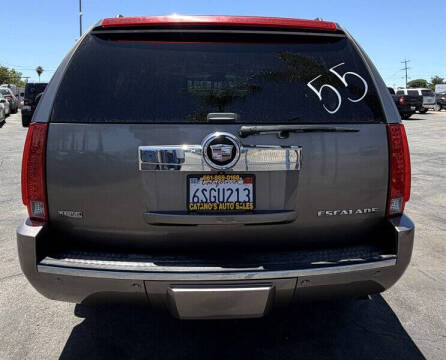 2012 Cadillac Escalade Luxury