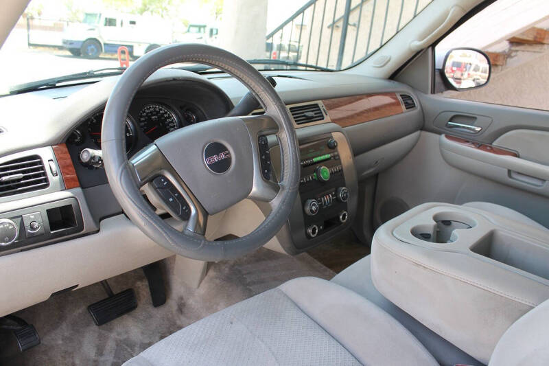 2007 GMC Yukon SLE