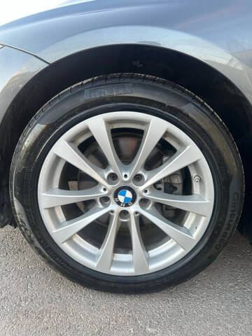 2017 BMW 3 Series 320i