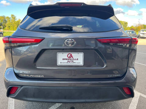 2021 Toyota Highlander LE