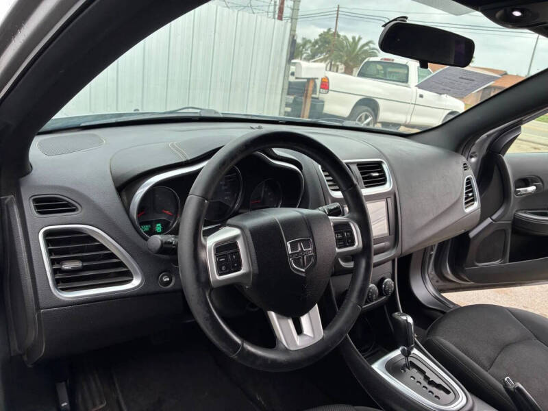 2013 Dodge Avenger SXT