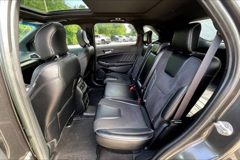 2019 Ford Edge ST