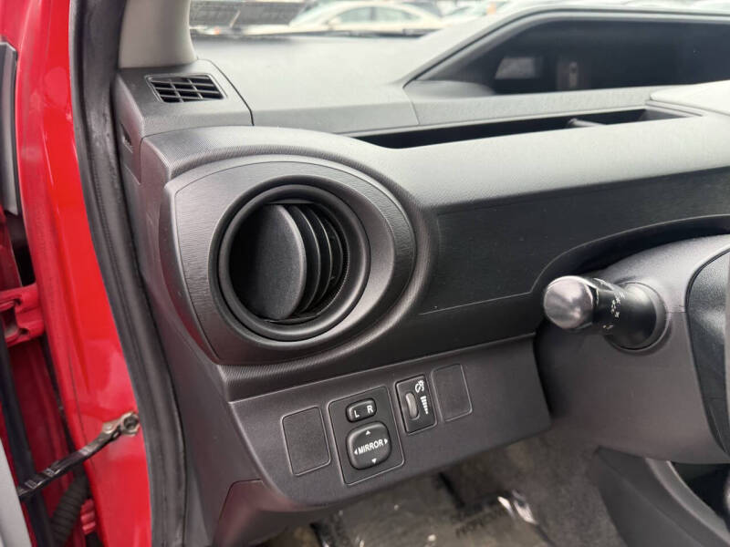 2012 Toyota Prius c One