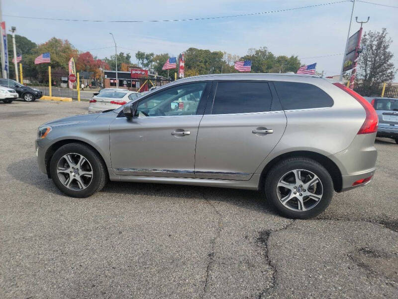 2015 Volvo XC60 T6 Platinum