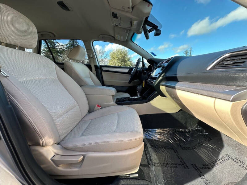 2017 Subaru Outback 2.5i Premium