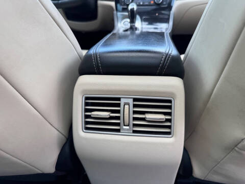2017 Nissan Maxima Platinum