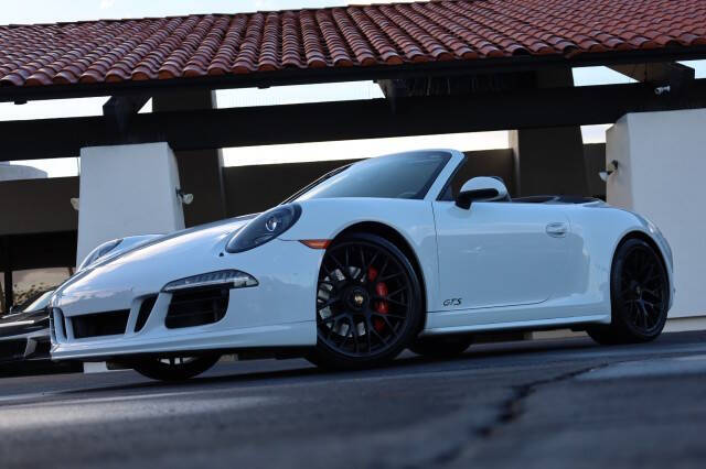 2015 Porsche 911 Carrera GTS