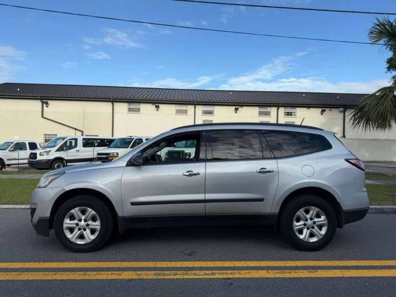 2017 Chevrolet Traverse LS