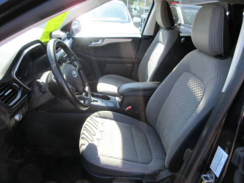 2021 Ford Escape SE