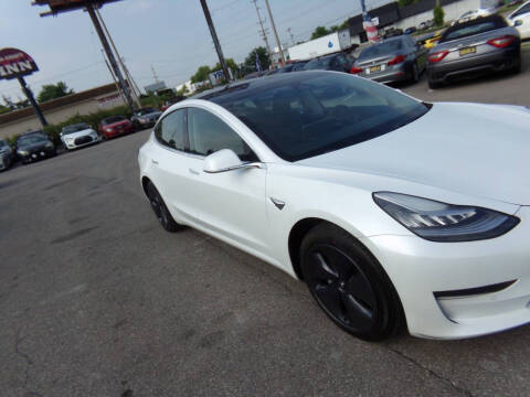 2020 Tesla Model 3 Standard Range Plus