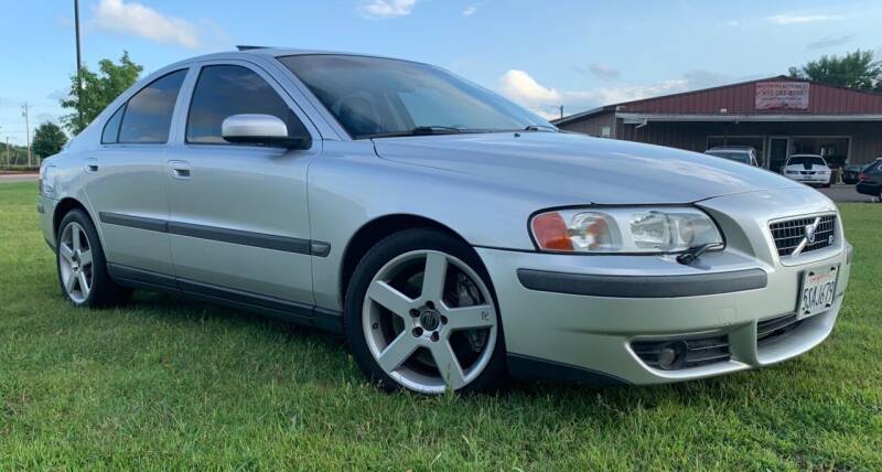 2004 Volvo S60 R for sale at MATTHEWS AUTO SALES in Elk River MN
