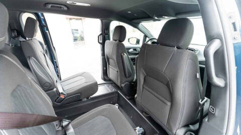 2024 Chrysler Pacifica Touring