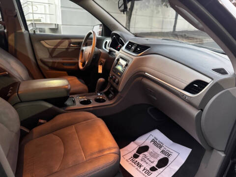 2017 Chevrolet Traverse LS