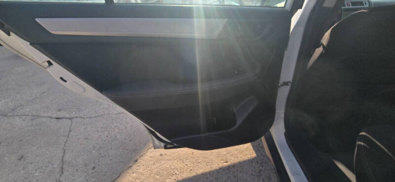 2017 Subaru Outback 2.5i