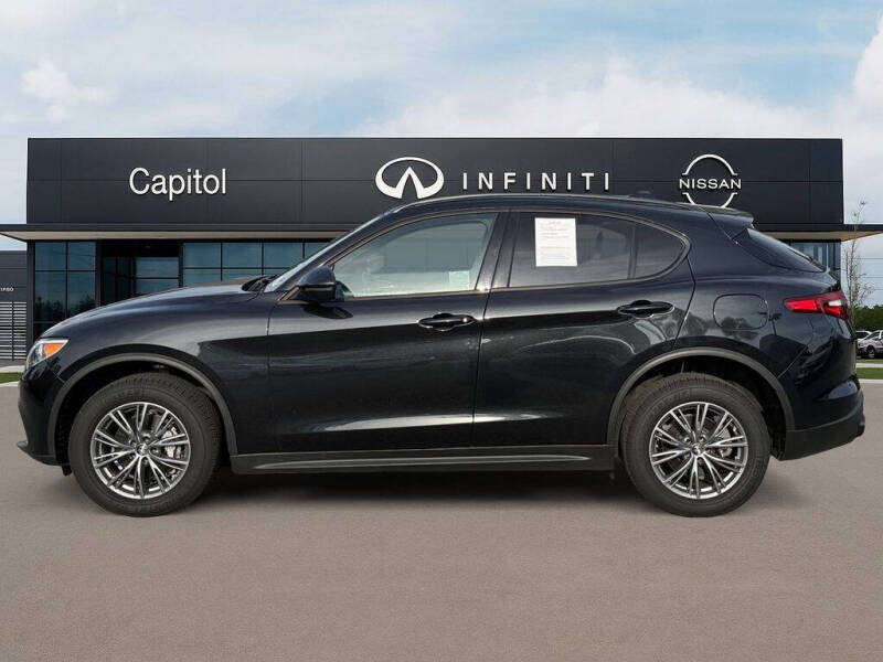 2022 Alfa Romeo Stelvio Sprint