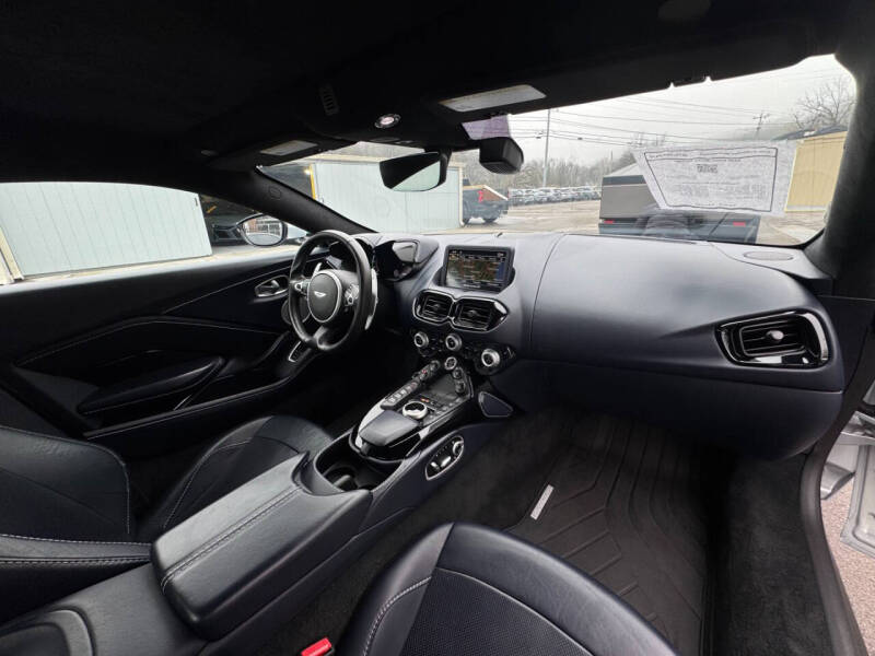 2020 Aston Martin Vantage