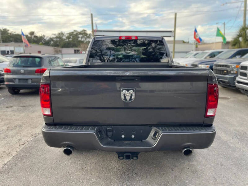 2017 RAM 1500 Express