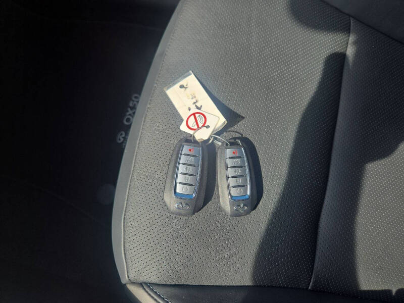 2025 Infiniti QX50 Luxe