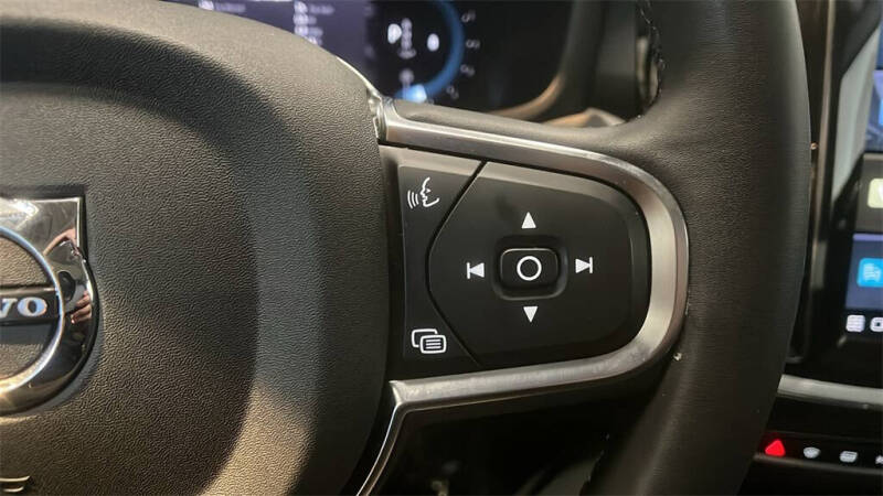 2024 Volvo S60 B5 Core Dark Theme