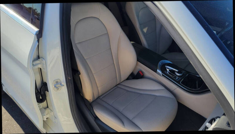 2016 Mercedes-Benz C-Class