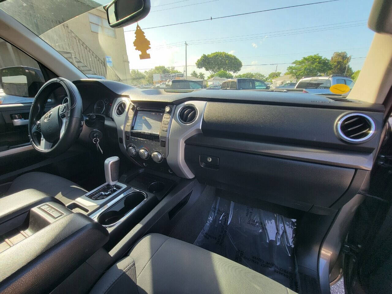 2014 Toyota Tundra Pickup - $24,999