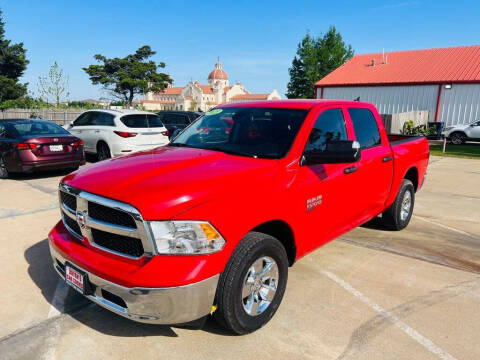 2023 RAM 1500 Classic SLT
