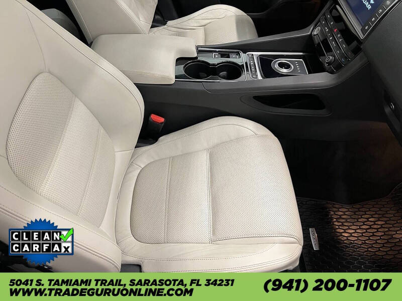 2017 Jaguar F-PACE 35t Prestige