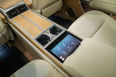 2024 Land Rover Range Rover P615 SV LWB