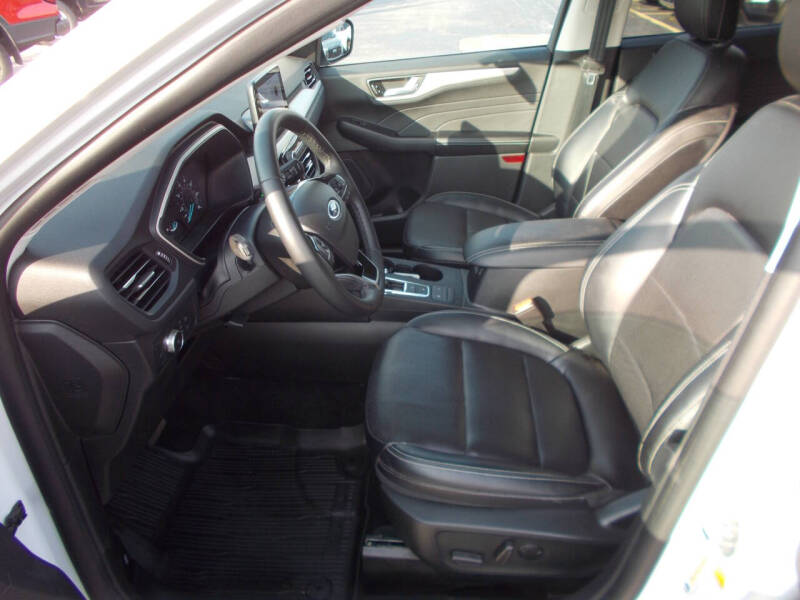 2022 Ford Escape SEL