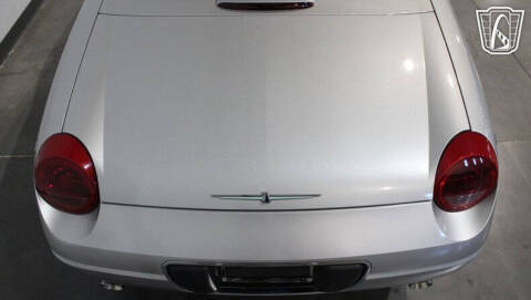2004 Ford Thunderbird Deluxe