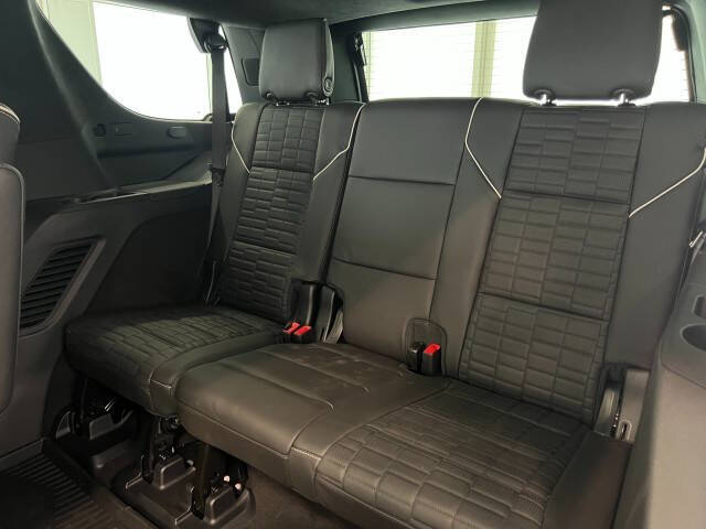 2025 Cadillac Escalade-V