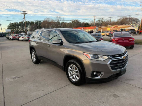 2018 Chevrolet Traverse LT Cloth