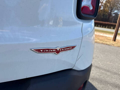 2023 Jeep Renegade Trailhawk