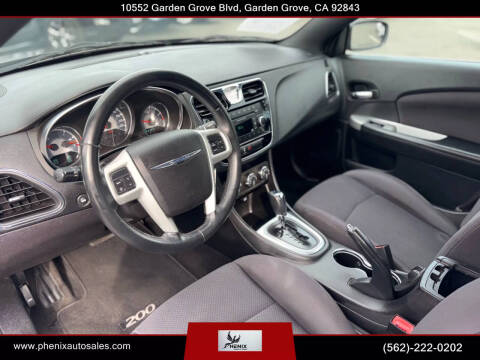 2014 Chrysler 200 Touring