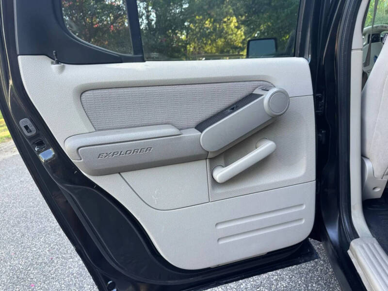 2007 Ford Explorer Sport Trac XLT