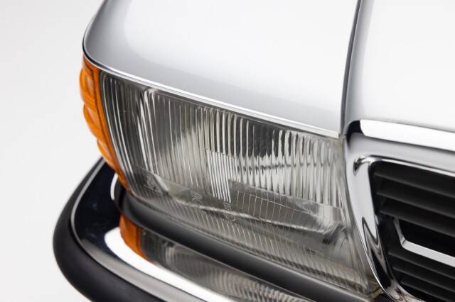 1986 Mercedes-Benz 560-Class 560 SL