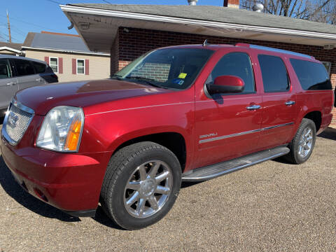 2011 GMC Yukon XL for sale at MYERS PRE OWNED AUTOS & POWERSPORTS in Paden City WV