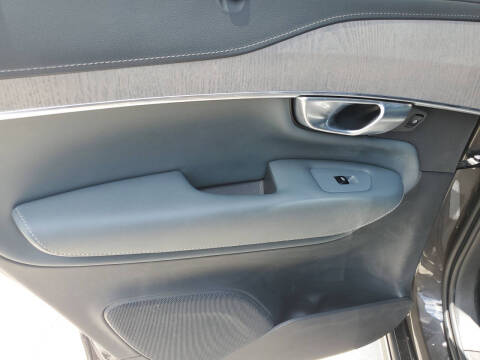 2024 Volvo XC90 B6 Ultimate Bright Theme 7P