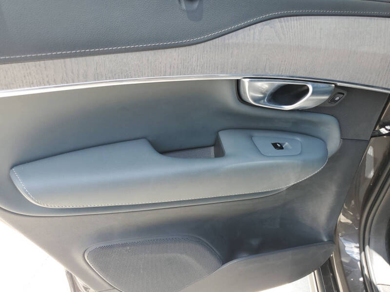 2024 Volvo XC90 B6 Ultimate Bright Theme 7P