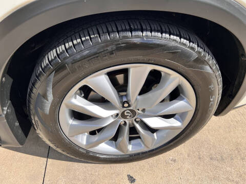 2020 Infiniti QX50 Luxe