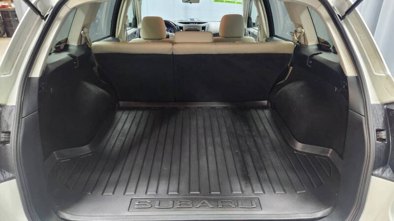 2011 Subaru Outback 2.5i Premium