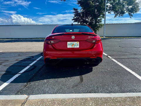 2022 Alfa Romeo Giulia Veloce